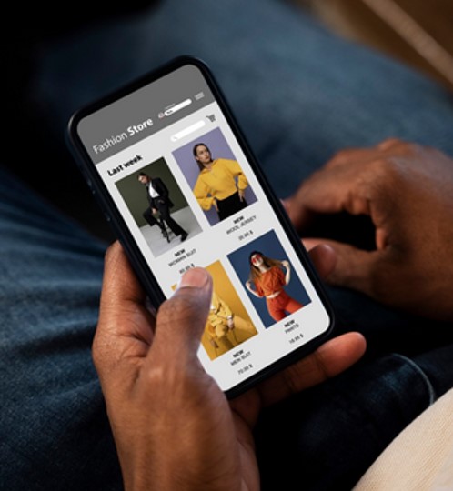 M-commerce, principal canal de acesso e vendas online.